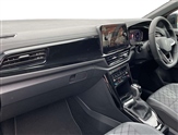Volkswagen T-Roc Image 2