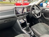 Volkswagen T-Roc Image 2