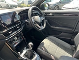 Volkswagen T-Roc Image 2