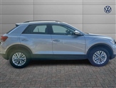 Volkswagen T-Roc Image 4