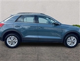 Volkswagen T-Roc Image 4
