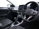 Volkswagen T-Roc Image 6