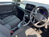 Volkswagen T-Roc Image 6