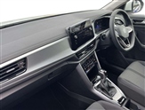 Volkswagen T-Roc Image 2