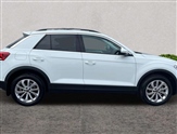 Volkswagen T-Roc Image 4