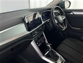 Volkswagen T-Roc Image 2