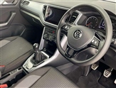 Volkswagen T-Roc Image 6