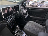 Volkswagen T-Roc Image 2