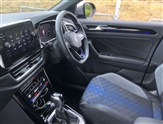 Volkswagen T-Roc Image 2