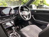 Volkswagen T-Roc Image 2