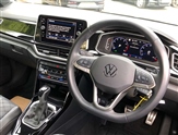 Volkswagen T-Roc Image 6