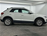 Volkswagen T-Roc Image 4