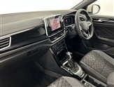 Volkswagen T-Roc Image 2