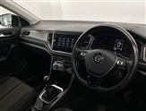 Volkswagen T-Roc Image 6