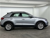 Volkswagen T-Roc Image 4