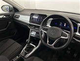 Volkswagen T-Roc Image 6
