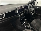Volkswagen T-Roc Image 2