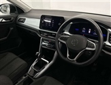 Volkswagen T-Roc Image 6