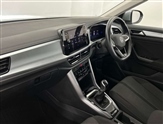Volkswagen T-Roc Image 2