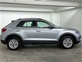 Volkswagen T-Roc Image 4