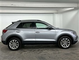 Volkswagen T-Roc Image 4