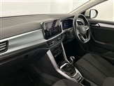 Volkswagen T-Roc Image 2