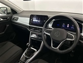 Volkswagen T-Roc Image 6