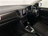 Volkswagen T-Roc Image 2