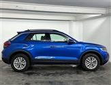 Volkswagen T-Roc Image 4