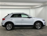 Volkswagen T-Roc Image 4