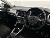 Volkswagen T-Roc Image 6