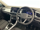 Volkswagen T-Roc Image 6