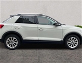 Volkswagen T-Roc Image 4