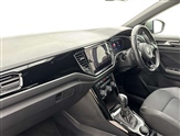 Volkswagen T-Roc Image 2