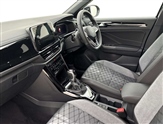 Volkswagen T-Roc Image 2