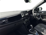 Volkswagen T-Roc Image 2
