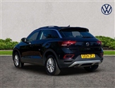 Volkswagen T-Roc Image 2