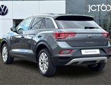 Volkswagen T-Roc Image 3