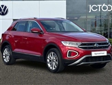 Volkswagen T-Roc Image 1