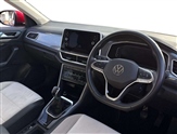 Volkswagen T-Roc Image 6