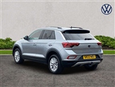 Volkswagen T-Roc Image 2