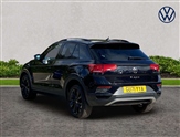 Volkswagen T-Roc Image 2