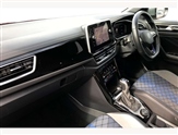 Volkswagen T-Roc Image 2