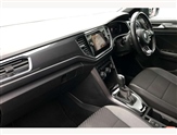 Volkswagen T-Roc Image 2