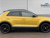 Volkswagen T-Roc Image 2