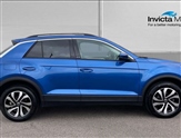 Volkswagen T-Roc Image 2