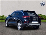 Volkswagen T-Roc Image 2