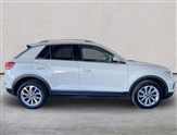 Volkswagen T-Roc Image 3
