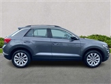 Volkswagen T-Roc Image 3