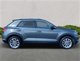 Volkswagen T-Roc Image 3